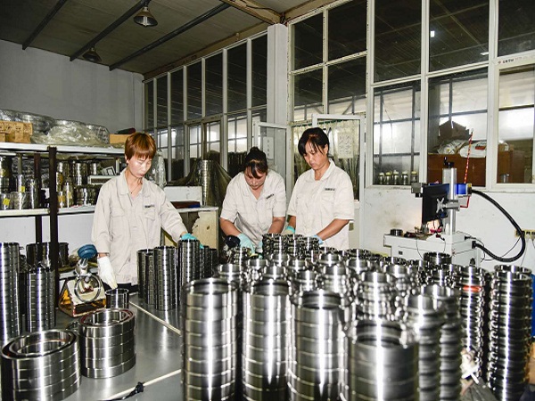 六類精密軸承的設計特點和應用領域